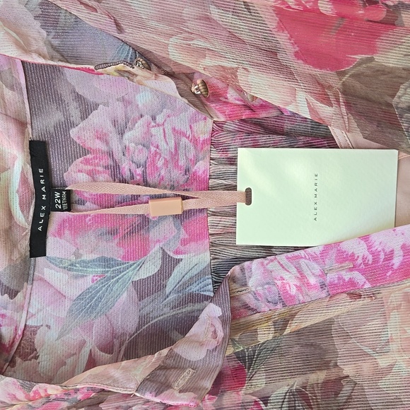 Alex Marie Lana Floral Print Long Puffed Sleeve Mock Neck Tiered Hem Dress Sz 22 - Picture 4 of 6